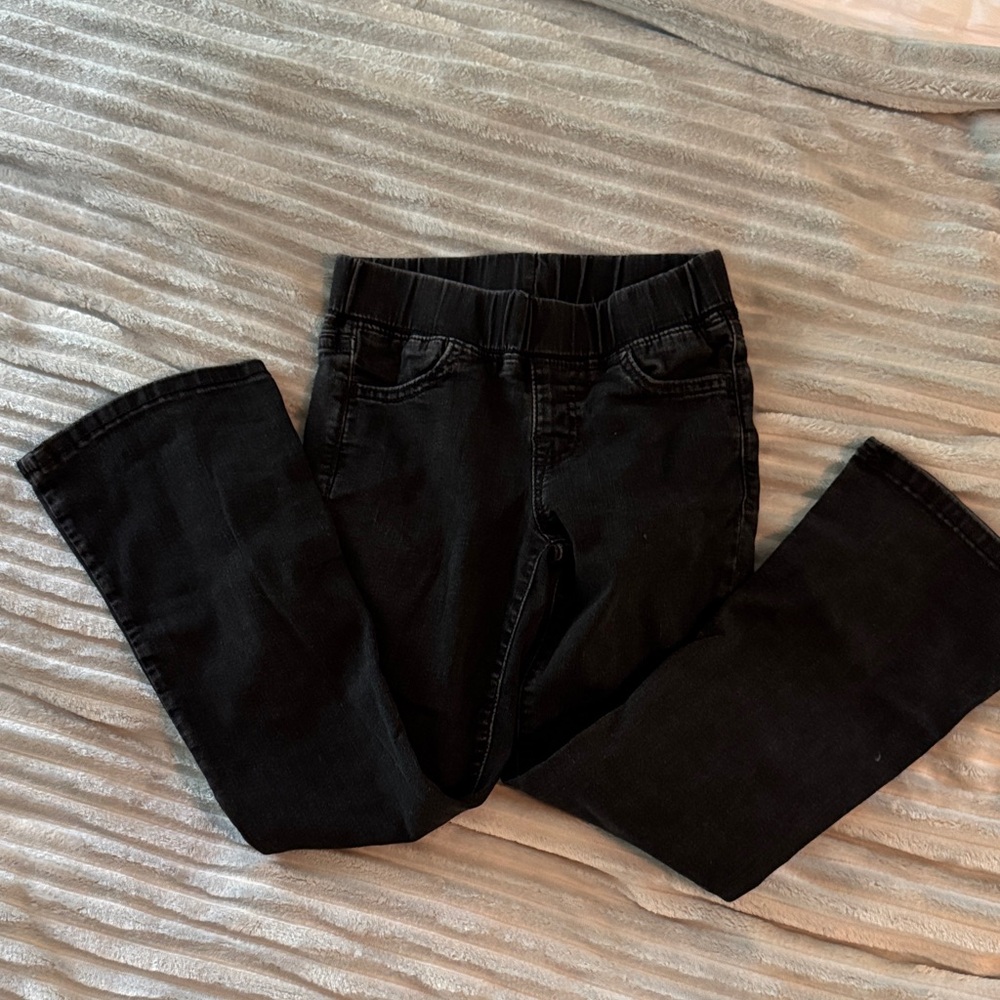 Girls size 7 Black stretchy flare leg Jeans